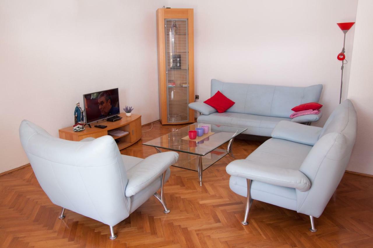 Nadalina Apartment Kastel Stari Luaran gambar